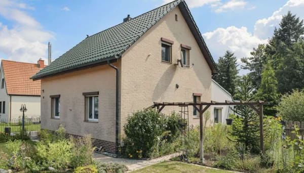Immobilie in Bestensee - EIN ZWEIFAMILIENHAUS, IN DEM DEINE SEELE AUFATMET - DEIN NEUES LEBEN IN BESTENSEE - Bild 0