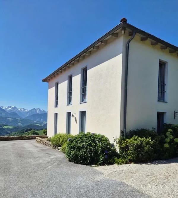 Immobilie in Fürstenzell - Traumhaftes Wohnen mit Alpenblick - Neuwertige Doppelhaushälfte in ruhiger Bestlage von Fürstenzell! - Bild 0