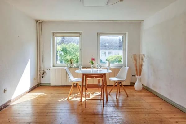 Immobilie in Eckernförde - Handwerker aufgepasst: Sanierungsbedürftige Doppelhaushälfte mit 4 Zimmern und Hobby-Werkstatt. Groß - Bild 4