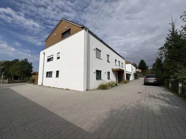 Immobilie in Vilsheim - Vermietete 3-Zimmer Erdgeschosswohnung mit Terrasse und Garten in Vilsheim! - Bild 2