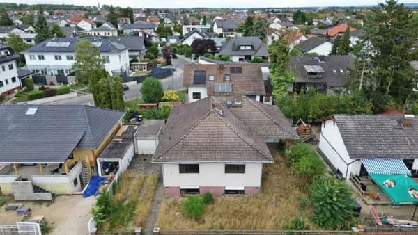 Immobilie in Stockstadt am Main - Ihr neues Zuhause mit Potenzial - Bungalow mit Garage auf großzügigem Grundstück - Bild 1