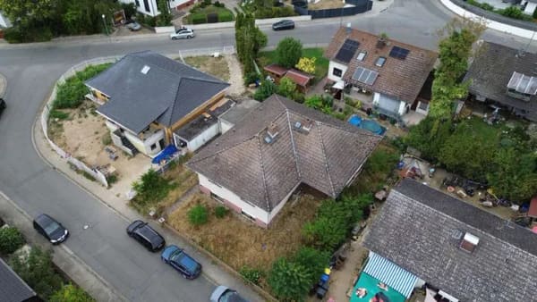 Immobilie in Stockstadt am Main - Ihr neues Zuhause mit Potenzial - Bungalow mit Garage auf großzügigem Grundstück - Bild 2