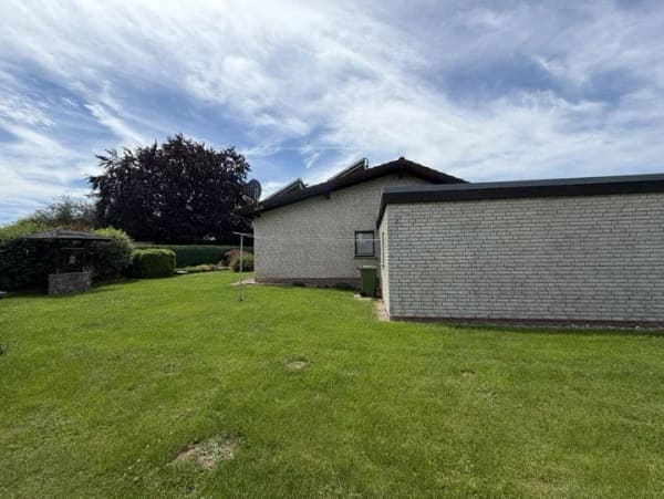 Immobilie in Alpenrod - Verklinkerter Bungalow mit großem Garten und Sauna in Alpenrod - Bild 3