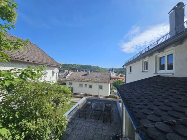 Immobilie in Eichstätt - Zweifamilienhaus in ruhiger Wohnlage von Eichstätt - ideal für Kapitalanleger - Bild 2