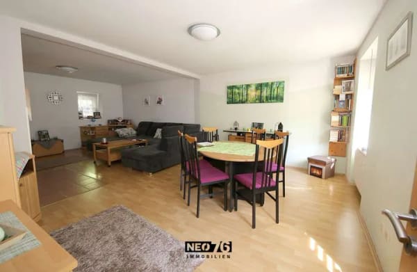 Immobilie in Rinnthal - Sehr gepflegtes Einfamilienhaus mit viel Wohnfläche - Bild 1