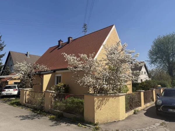 Immobilie in Großaitingen - Liebevoll renoviert mit großem Garten! Natürlich wohnen, entspannt leben ? ideal für Münchenpendler - Bild 1