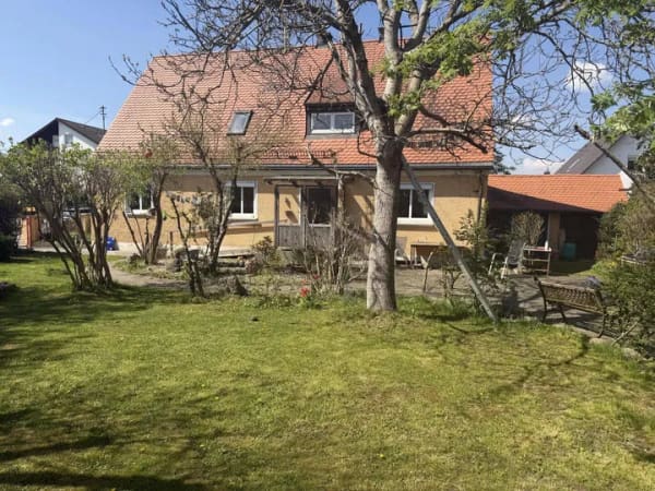 Immobilie in Großaitingen - Liebevoll renoviert mit großem Garten! Natürlich wohnen, entspannt leben ? ideal für Münchenpendler - Bild 2