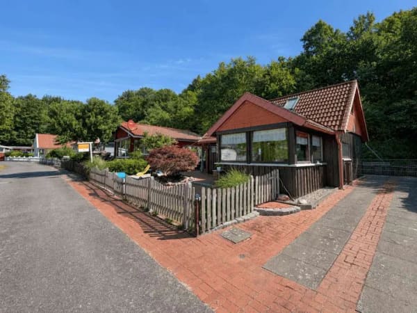 Immobilie in Wurster Nordseeküste - Natur, Ruhe und Seeglück – Charmantes Ferienhaus am Kransburger See - Bild 1