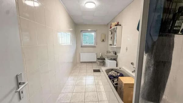 Immobilie in Hemsbach -     Wohnen am Wiesensee – Dreifamilienhaus mit Garten, Balkonen & viel Platz - Bild 4