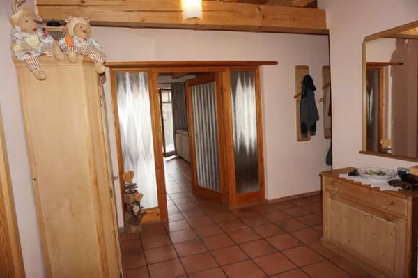Immobilie in Walderbach - Gemütliches Zuhause – Einfamilienhaus mit  Einliegerwohnung, Kachelofen & schönem Garten!!! - Bild 4