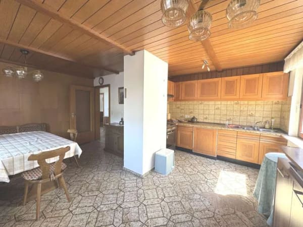 Immobilie in Grünstadt - Asselheim - Flexibles Ein- oder Zweifamilienhaus mit viel Platz , Garage und Werkstatt - Bild 3