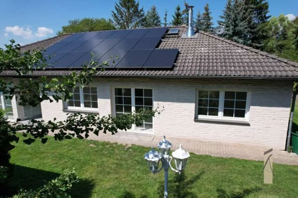 Immobilie in Burg (Dithmarschen) - Exklusives Traumgrundstück in ruhiger Lage – zwei Wohneinheiten, Gästehaus & viel Raum für Ideen - Bild 2