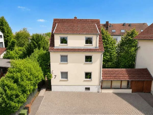 Immobilie in Ilvesheim - Wohnen am Neckar: gepflegtes Einfamilienhaus in ruhiger Lage von Ilvesheim - Bild 0