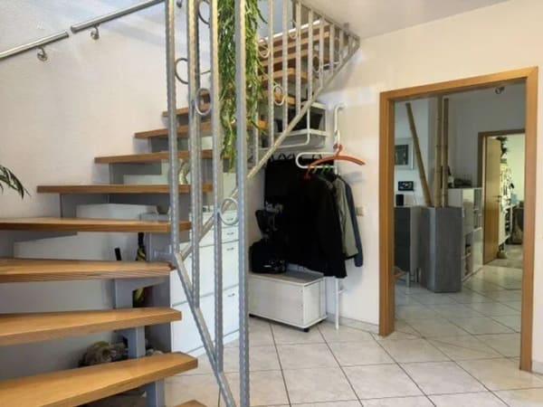 Immobilie in Wahrenholz - TOP ! Moderne DHH mit offener Küche ++ Garage ++ 2 Terrassen ++ herrlich angelegter Garten ! - Bild 4