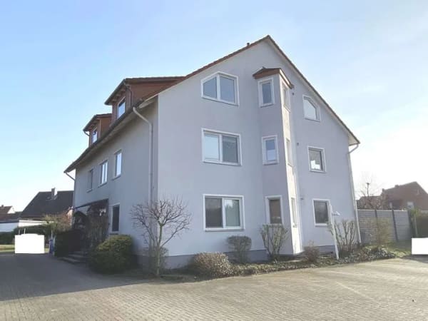 Immobilie in Schwülper - In ruhiger Lage! 3 Zi.-Dachgeschoss-Etw. in Lagesbüttel mit Balkon - Bild 2