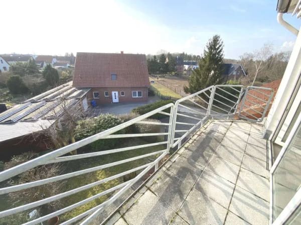 Immobilie in Schwülper - In ruhiger Lage! 3 Zi.-Dachgeschoss-Etw. in Lagesbüttel mit Balkon - Bild 3