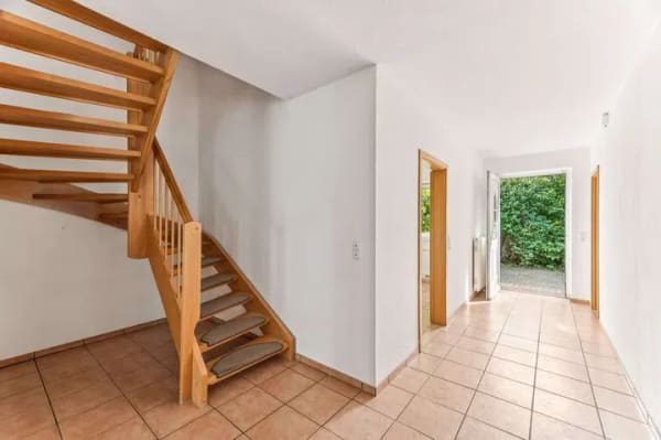 Immobilie in Klein Bennebek - Raum für Ihre Wohnideen - Großzügige Doppelhaushälfte mit Wintergarten & 710 m² Grundstück - Bild 3