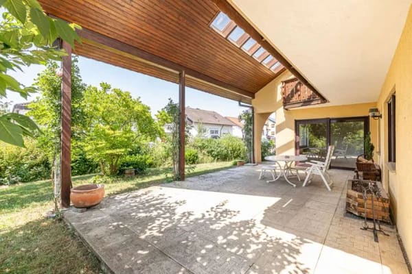 Immobilie in Bretten - Attraktives Wohnhaus mit zwei großzügigen Wohneinheiten in Gölshausen - Bild 1