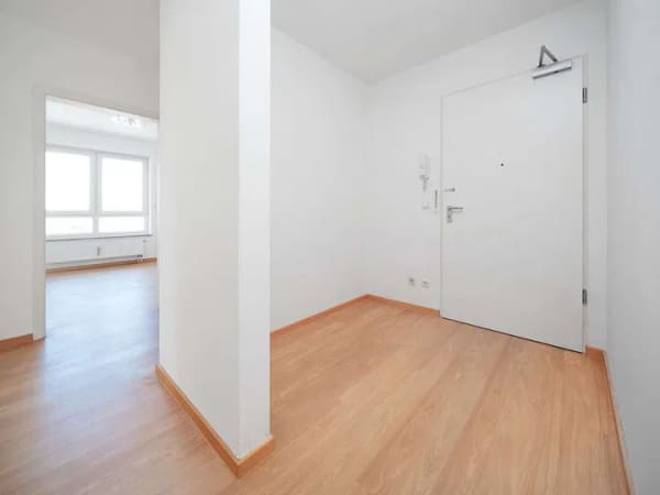Immobilie in Feldkirchen - Lichtdurchflutete 3-Zimmer-Wohnung mit 2 Bädern und Blick ins Grüne - Bild 3