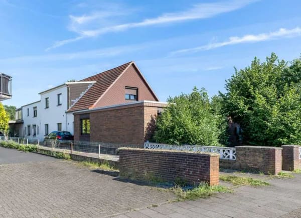 Immobilie in Delmenhorst - Eigennutzung trifft Kapitalanlage - Bild 1