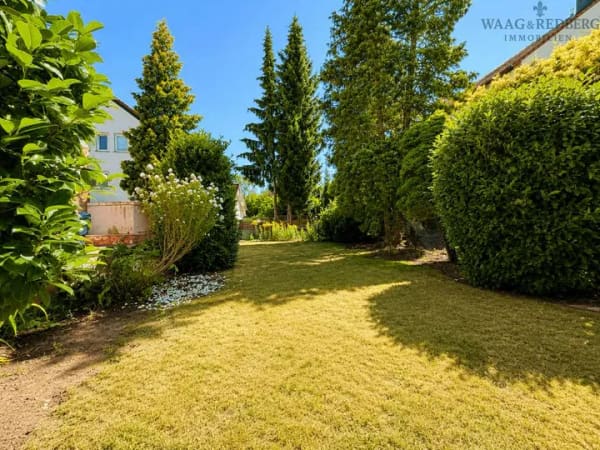 Immobilie in Oberasbach - 4-Zimmer-Wohnung in Oberasbach-Altenberg mit eigenen Garten und Terrasse ins 110qm Grundstück - Bild 1
