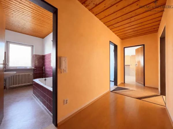 Immobilie in Oberasbach - 4-Zimmer-Wohnung in Oberasbach-Altenberg mit eigenen Garten und Terrasse ins 110qm Grundstück - Bild 3