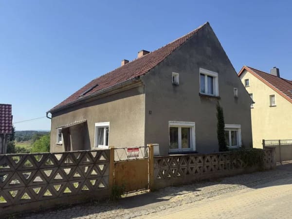 Immobilie in Hohenleipisch - Großzügiges Grundstück mit Einfamilienhaus, ausgebautem Nebengebäude und Garage - Bild 0