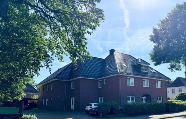 Immobilie in Sittensen - Helle, ansprechend renovierte 3-Zimmer-Dachgeschosswohnung mit Balkon und Gästezimmer / Büro - Bild 0