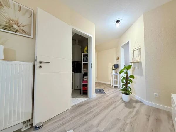 Immobilie in Sittensen - Helle, ansprechend renovierte 3-Zimmer-Dachgeschosswohnung mit Balkon und Gästezimmer / Büro - Bild 3