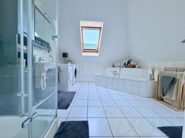 Immobilie in Sittensen - Helle, ansprechend renovierte 3-Zimmer-Dachgeschosswohnung mit Balkon und Gästezimmer / Büro - Bild 4