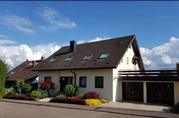 Immobilie in Hardthausen am Kocher - Einfamilienhaus mit 2 Wohnebenen  in Hardthausen – 344 m² WFL/NFL,  585 m² Grundstück & Doppelgarage - Bild 3