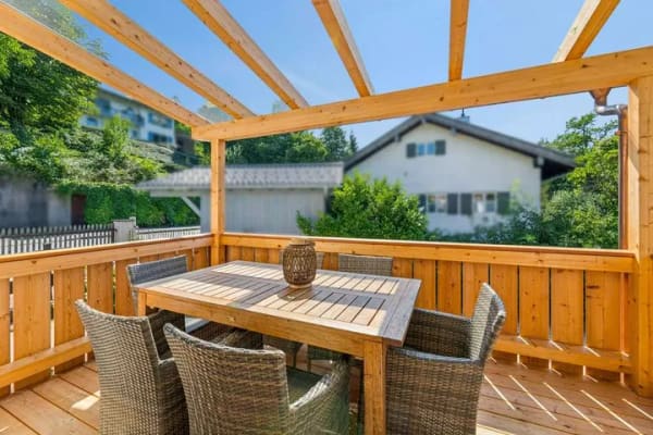 Immobilie in Kochel am See - Vom Wochenende zum Zuhause – umfassend modernisiertes Haus mit Garten und großzügiger Balkonterrasse - Bild 4