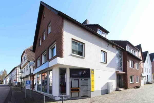 Immobilie in Nieheim - Wohn-/Geschäftshaus mit ca. 497 m² Fläche und ca. 36.000 € Soll-JNKM - Bild 1