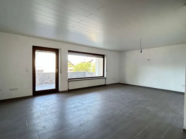 Immobilie in Zaberfeld - Großzügiges Zweifamilienhaus mit umfangreichen Erneuerungen in ruhiger Lage von Zaberfeld-Ochsenburg - Bild 3