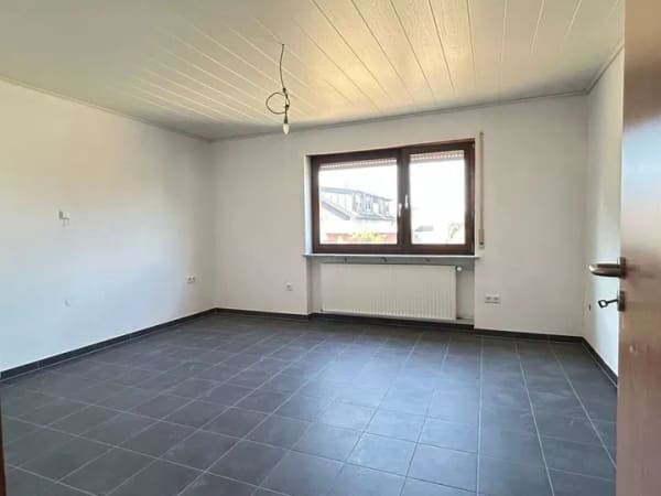 Immobilie in Zaberfeld - Großzügiges Zweifamilienhaus mit umfangreichen Erneuerungen in ruhiger Lage von Zaberfeld-Ochsenburg - Bild 4