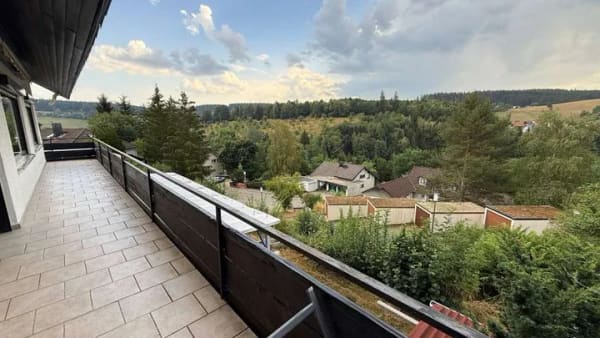 Immobilie in Unterkirnach - Attraktive 3½-Zimmer-Eigentumswohnung mit Panoramablick - Bild 2