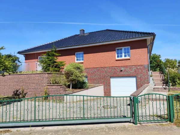 Immobilie in Baabe - Altersgerecher Flachbau mit Keller und Einliegerwohnung im Ostseebad Baabe - Bild 0