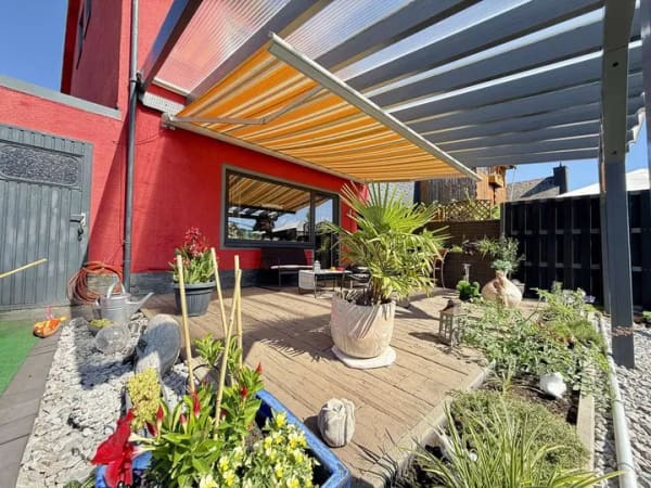 Immobilie in Herdorf - Wohlfühlen in zentraler Lage - gepflegte Doppelhaushälfte mit Garten und Terrasse! - Bild 1