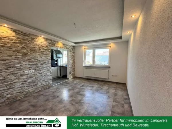 Immobilie in Hof - Moderne 2-Zimmer-Wohnung mit Garten und Garage in Hof - Bild 2
