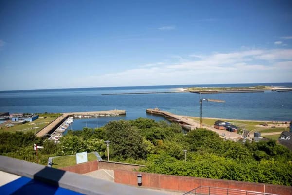 Immobilie in Helgoland - Wohn- und Geschäftshaus in außergewöhnlicher Lage im Helgoländer Oberland - Bild 0