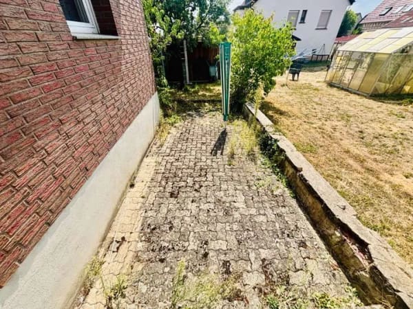 Immobilie in Holzgerlingen - Aus Alt mach Traumhaus – Zweifamilienhaus mit Scheune, Garage, Carport & jede Menge Möglichkeiten - Bild 4