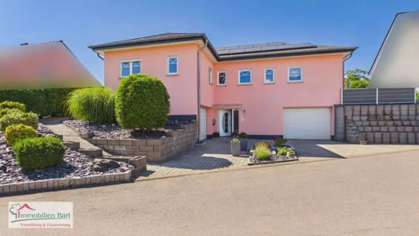 Immobilie in Kastel-Staadt - KASTEL-STAADT: BUNGALOW MIT 2 GARAGEN UND GARTEN IN TOP WOHNLAGE - Bild 0