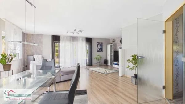 Immobilie in Kastel-Staadt - KASTEL-STAADT: BUNGALOW MIT 2 GARAGEN UND GARTEN IN TOP WOHNLAGE - Bild 4