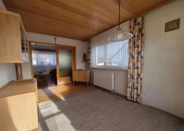 Immobilie in Eppingen - Vielseitig nutzbar: 3- Familienhaus mit Werkstätten und Garten - Bild 4