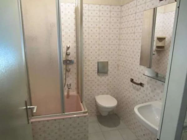 Immobilie in Mühlacker - Mühlacker schöne Altbau Wohung 60qm, leer, mit  Garage u Lager 40qm  - Bild 4