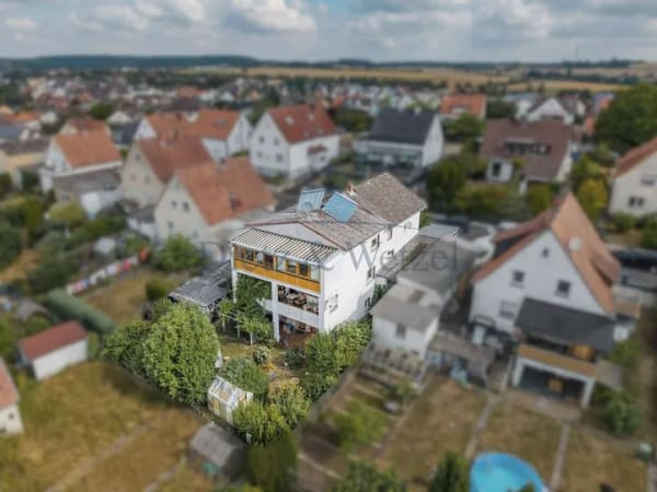 Immobilie in Pohlheim - Großzügiges 3-FMH in Pohlheim mit Garten, Balkonen & Terrasse, ideal für Mehrgenerationen - Bild 3