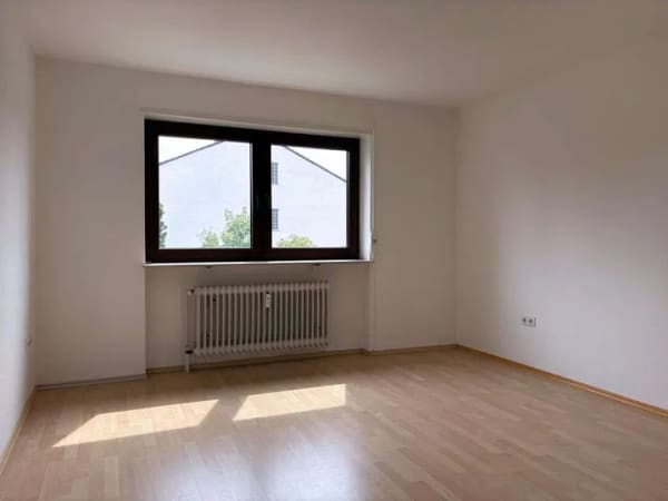 Immobilie in Oftersheim - Gepflegte Wohnung mit Aufzug, Loggia und Stellplatz in Ofterheim - Bild 3