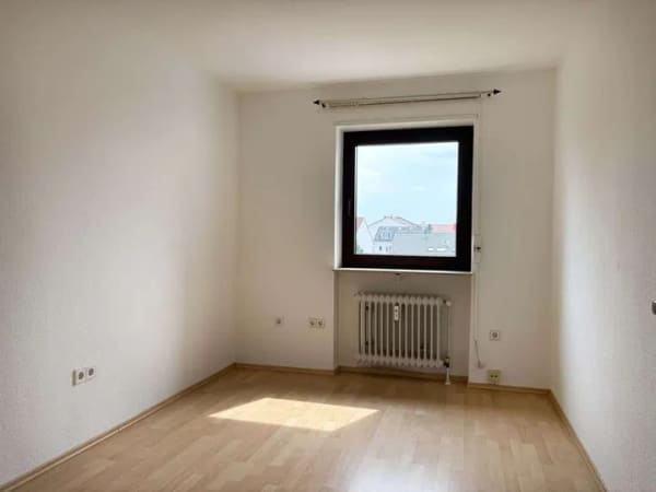 Immobilie in Oftersheim - Gepflegte Wohnung mit Aufzug, Loggia und Stellplatz in Ofterheim - Bild 4