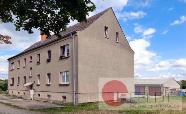 Immobilie in Niedergörsdorf - Fünf Wohneinheiten, fünf Garagen und großes Grundstück – interessante Perspektive für Kapitalanleger - Bild 1