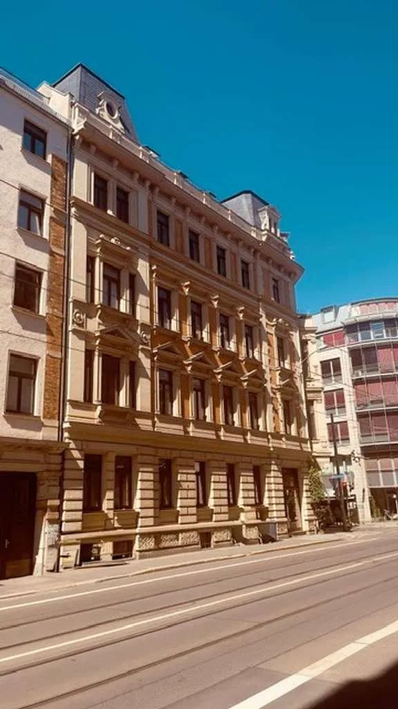 Immobilie in Leipzig - Attraktive 2-Zimmer-Eigentumswohnung - Denkmalgeschützte ETW  in Bestlage Leipzig-Zentrum - Bild 1